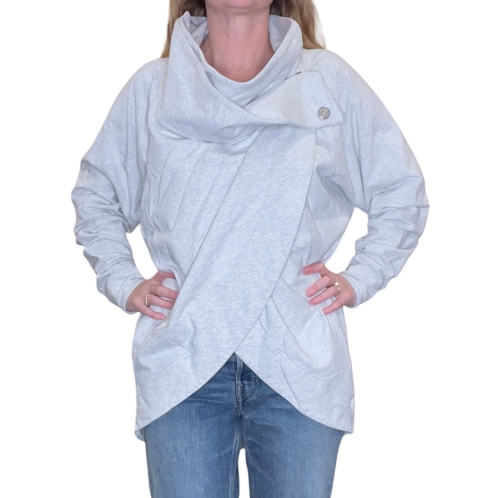 Lululemon Cocoon Wrap